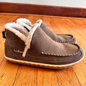 LL BEAN Mountain Moccasin Leather Slip On Slipper Boot Mocs Womens Medium 8